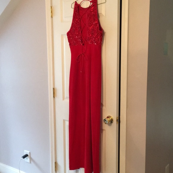 Red Dress - Picture 5 of 5